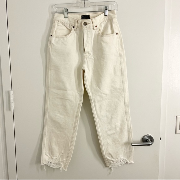 Abercrombie & Fitch White Jeans - Picture 2 of 6